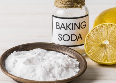 Baking soda cũng là 1 cách để tẩy bỏ chất bẩn trên thảm trải sàn